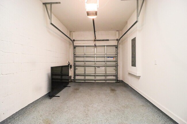 Building Photo - 14518 Crawford Brook Ln