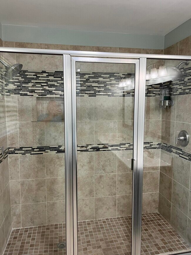 Building Photo - 16 Mariners Ln