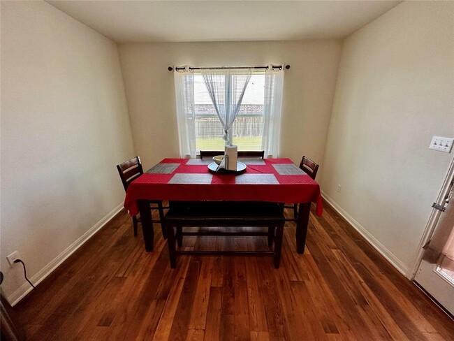 Building Photo - 19600 Per Lange Pass