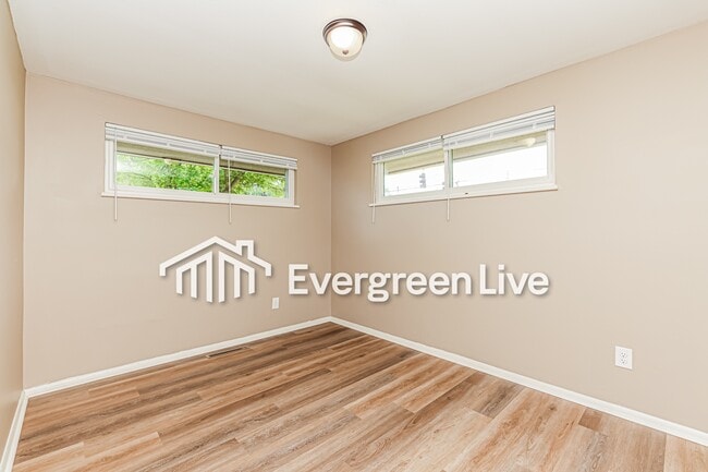 Building Photo - 6509 Harhmanville Rd