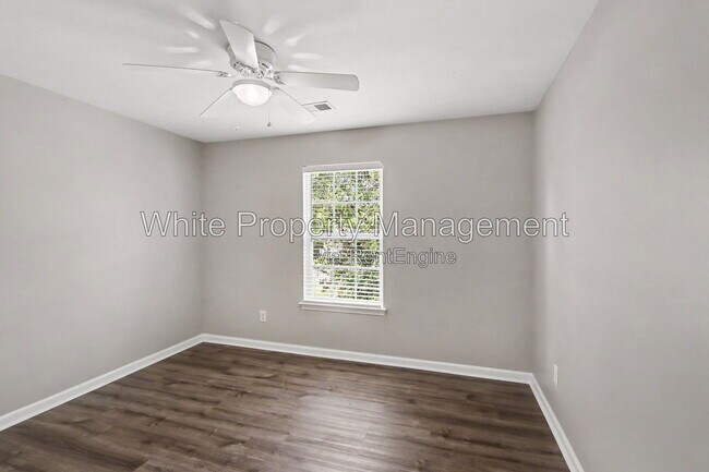 Building Photo - 5000 Joyful Noise Ln