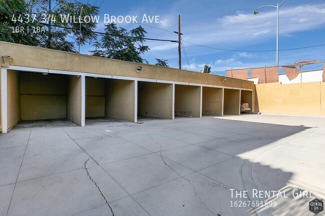 Building Photo - 4519 3/4-4434 Willow Brook Ave