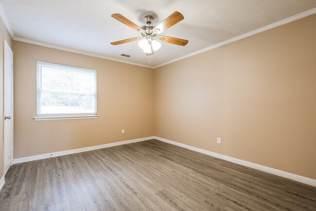 Building Photo - 11010 Highridge Ct