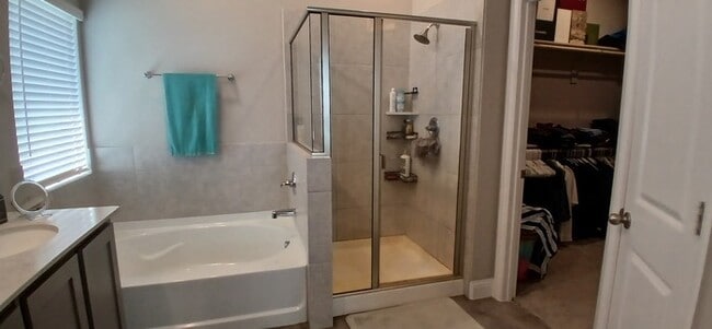 Building Photo - Bright & Open 3-Bedroom Home in Sought-Aft...