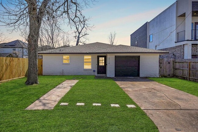 Primary Photo - 4710 Hershe St