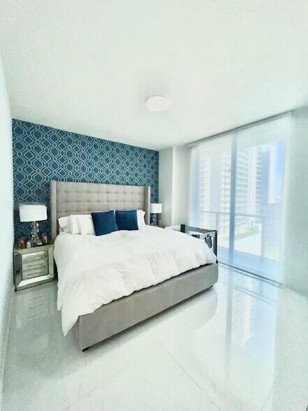 Building Photo - 79 SW 12th St