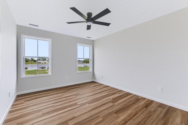 Building Photo - 2159 Lyndell Blvd