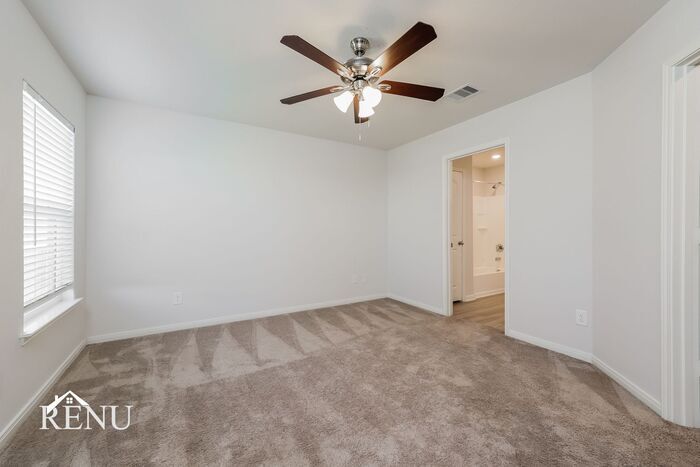 Building Photo - 10494 Red Cardinal Dr