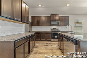 Building Photo - 6819 Whisper Grv