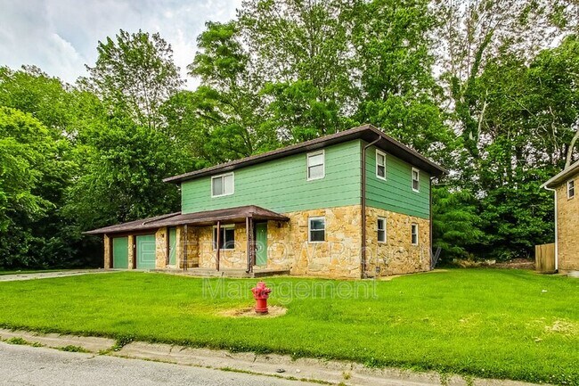 Building Photo - 961 Valley View Dr