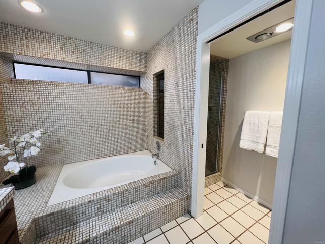 Building Photo - 4008 Aguila St
