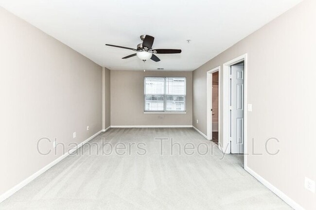 Building Photo - 3845 Eisenhower Ave