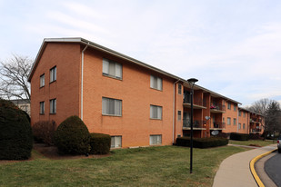 Building Photo - Edgewood Apartments