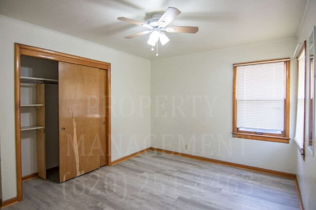 Building Photo - 2-Bedroom Duplex