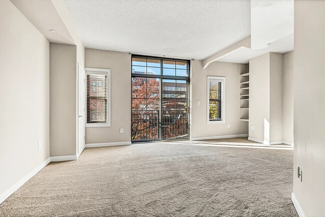 Building Photo - 1111 25th St NW