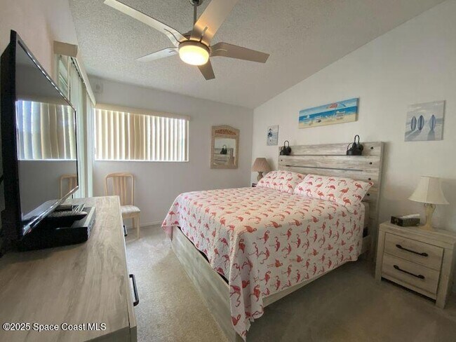 Building Photo - 211 Ocean Park Ln