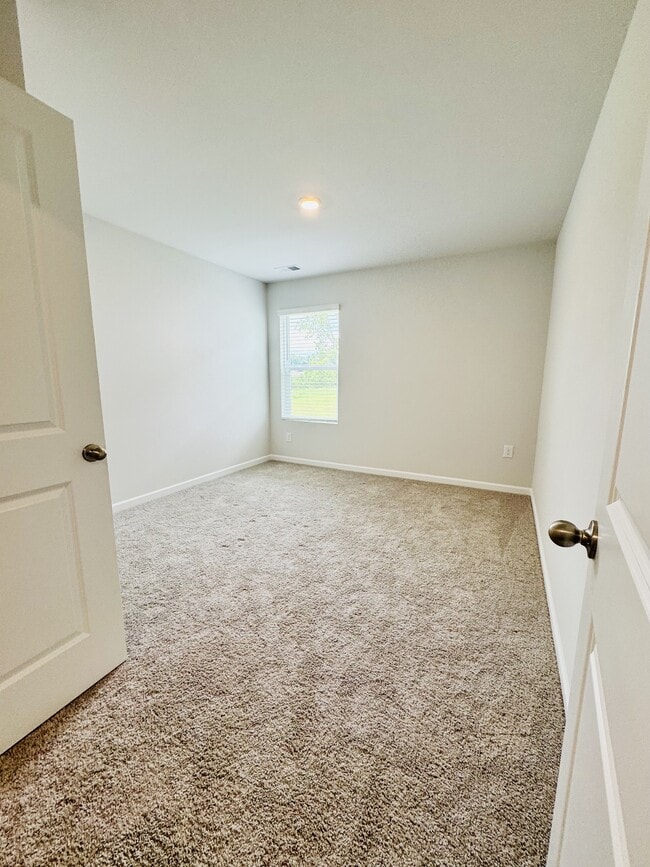 Building Photo - 809 Rivas Ct