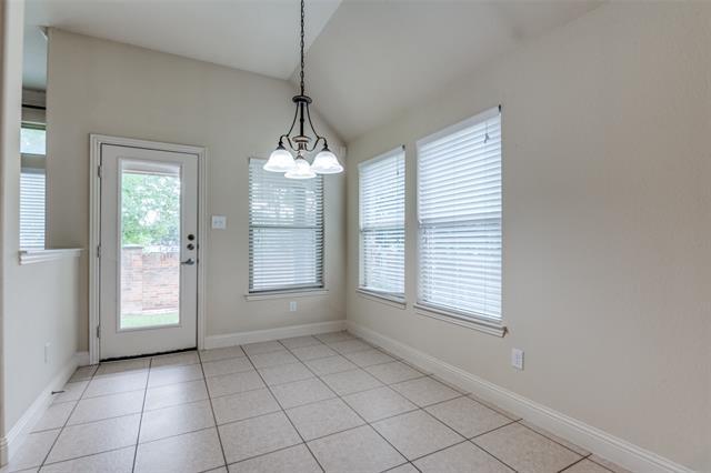 Building Photo - 9555 Crown Ridge Dr
