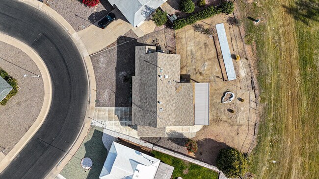 Building Photo - 11417 N Hacienda Dr