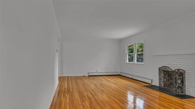 Building Photo - 136 Lee Rd