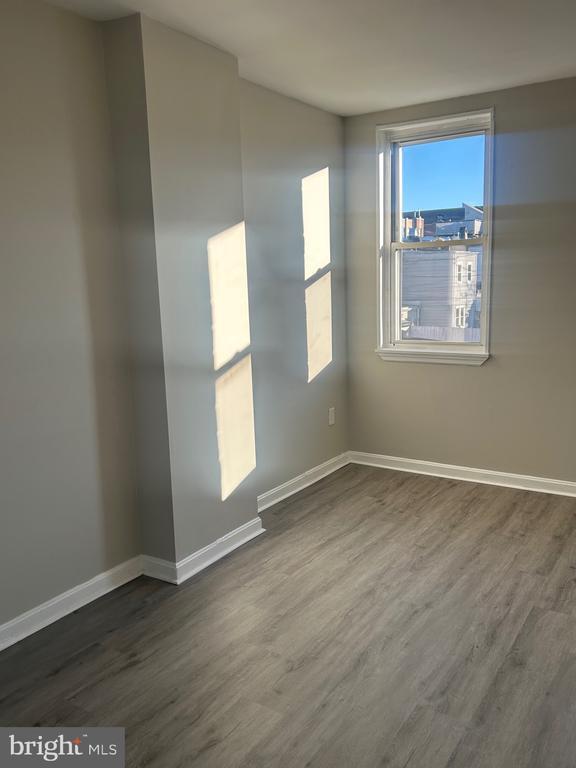 Building Photo - 3510 Mt Pleasant Ave