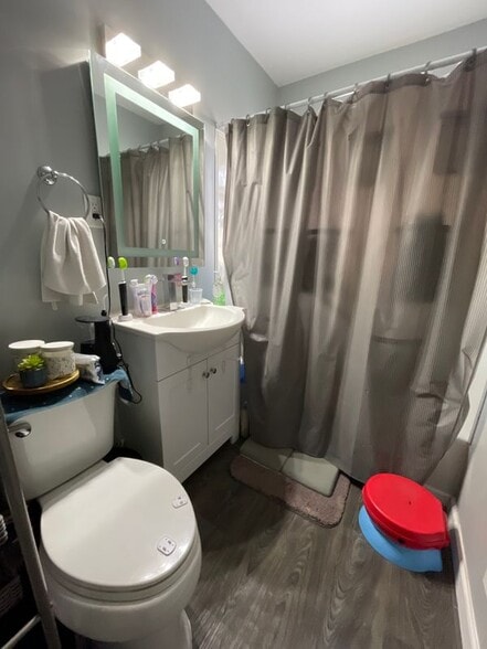 Building Photo - 16267 San Juan Dr