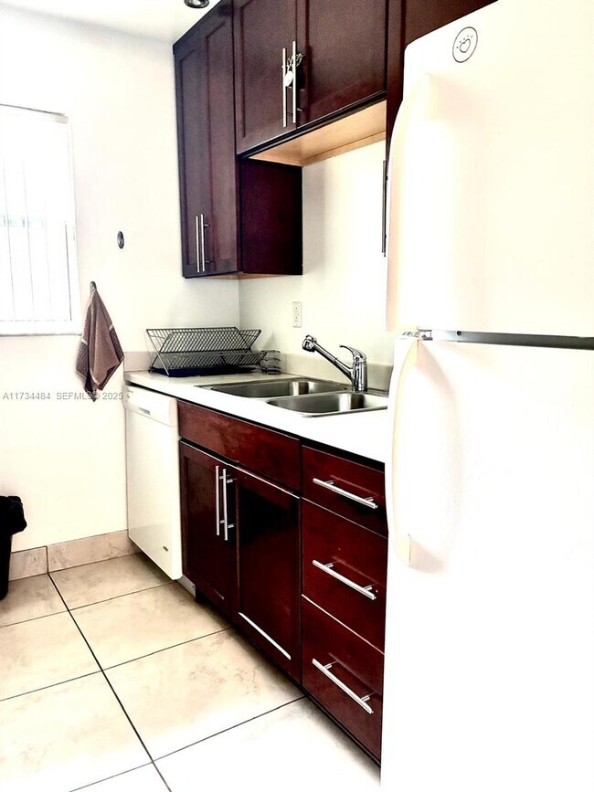 Building Photo - 201 178th Dr