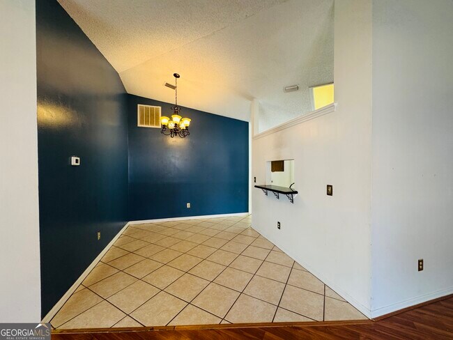 Building Photo - 101 Pleasant Breeze Way