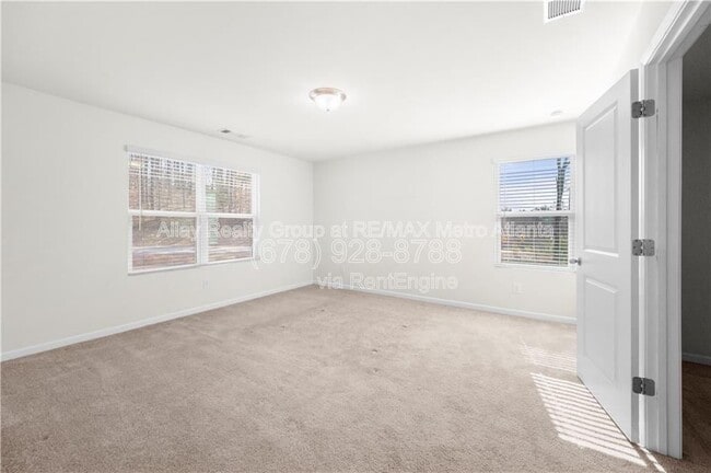 Building Photo - 6448 Mountain Home Way