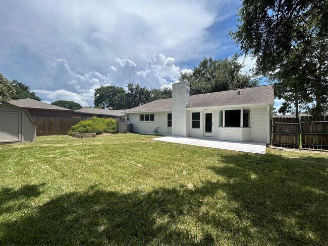 Building Photo - 12118 Dorrance Ln