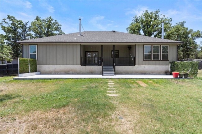 Building Photo - 127 Medlar Dr