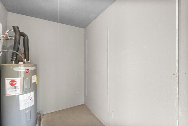 Building Photo - 14515 Wunderlich Dr