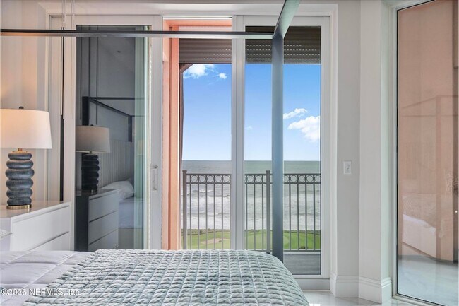 Building Photo - 200 Ocean Crest Dr