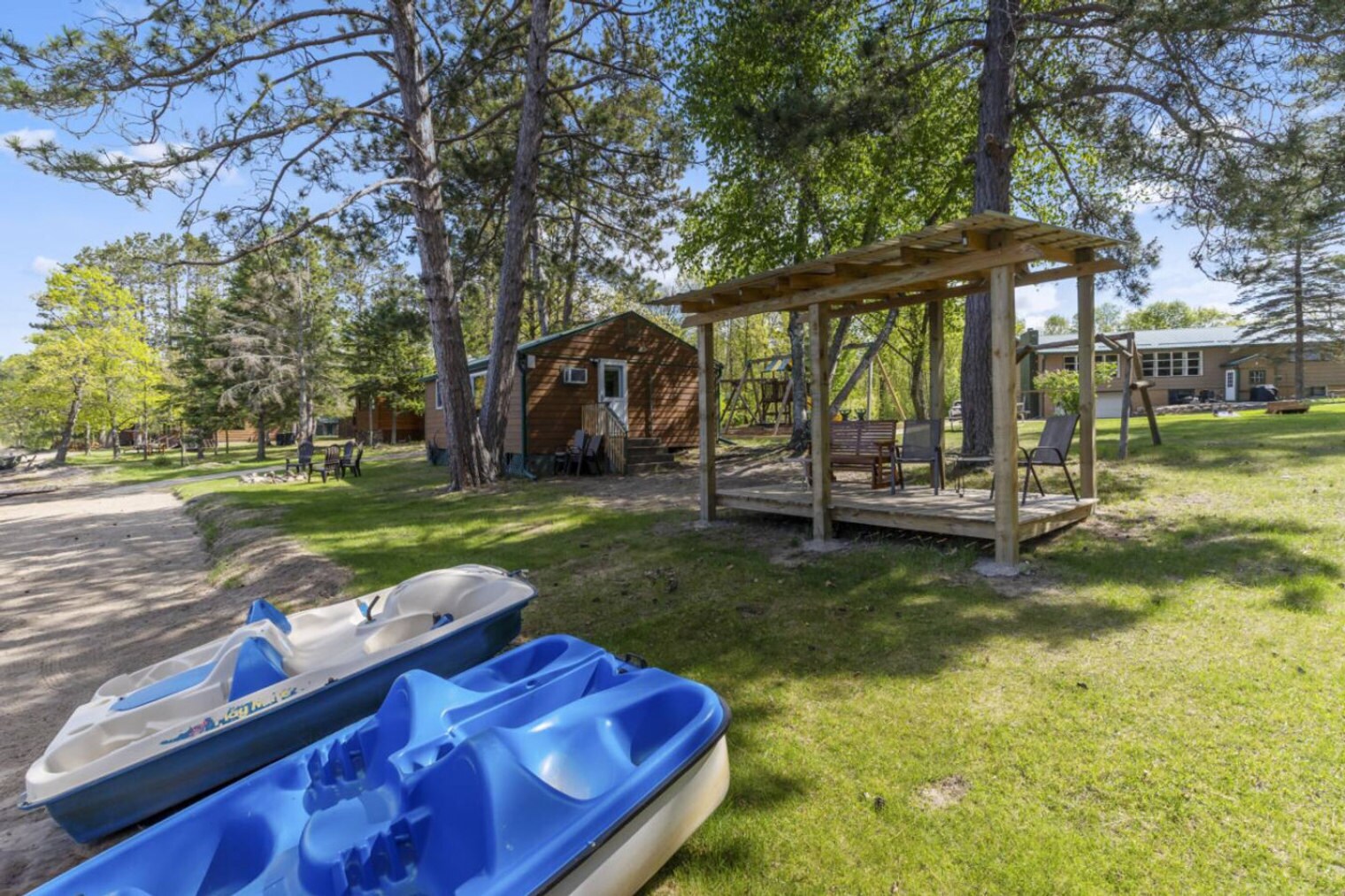 Building Photo - 40552 Mary Lake Rd