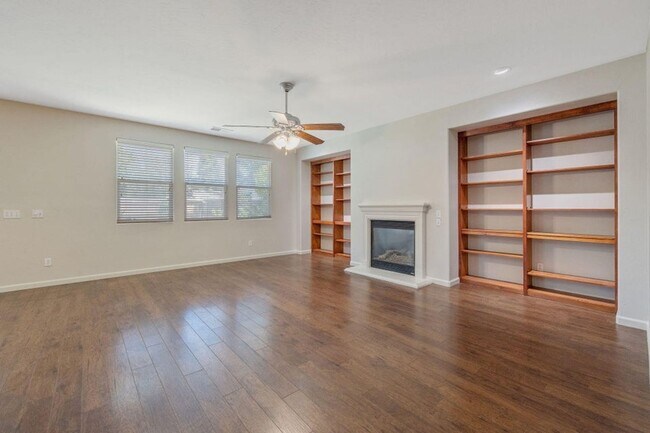 Building Photo - 6124 W Delaware Ct