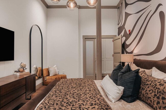 Building Photo - 240 Rep. John Lewis Way N