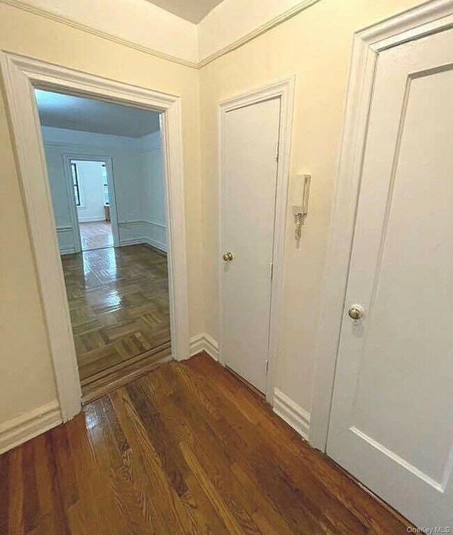 Building Photo - 42-35 159th St