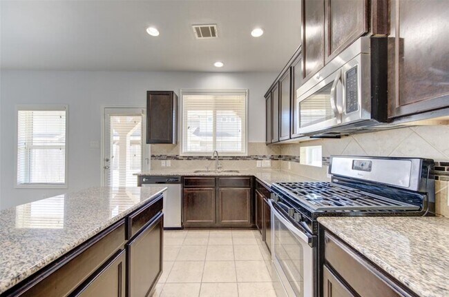 Building Photo - 18227 Amalfi Coast Dr