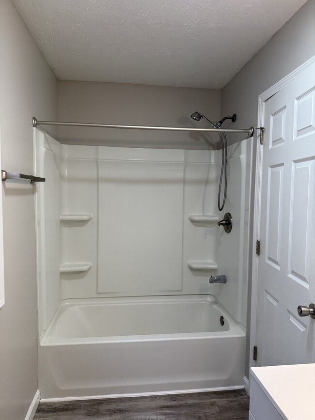 Building Photo - 821 Hazard Ave