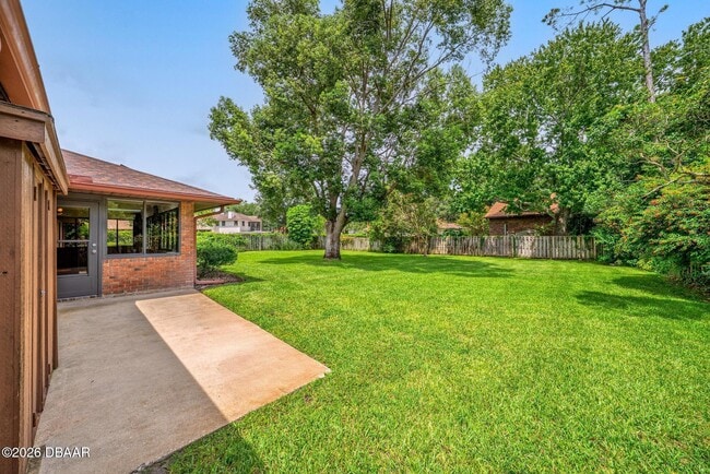 Building Photo - 16 Forest View Way