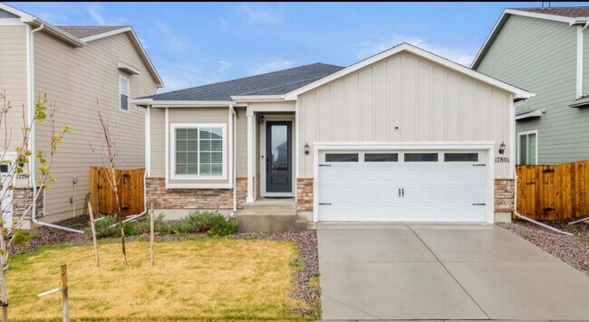 Primary Photo - Charming 3BR 2BATH House in Commerce City