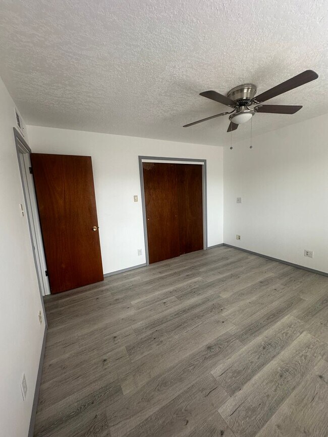 Building Photo - Welcome to this charming 3-bedroom, 2-bathroom home located in Albuquerque, NM