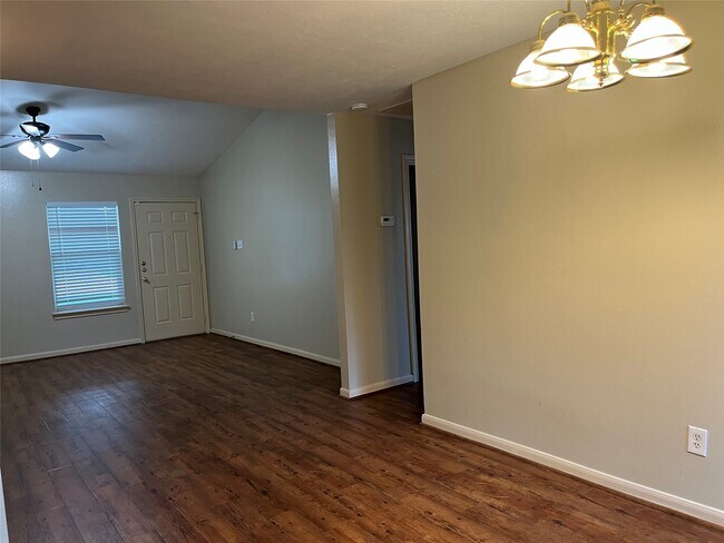 Building Photo - 5314 Tallowpine Terrace