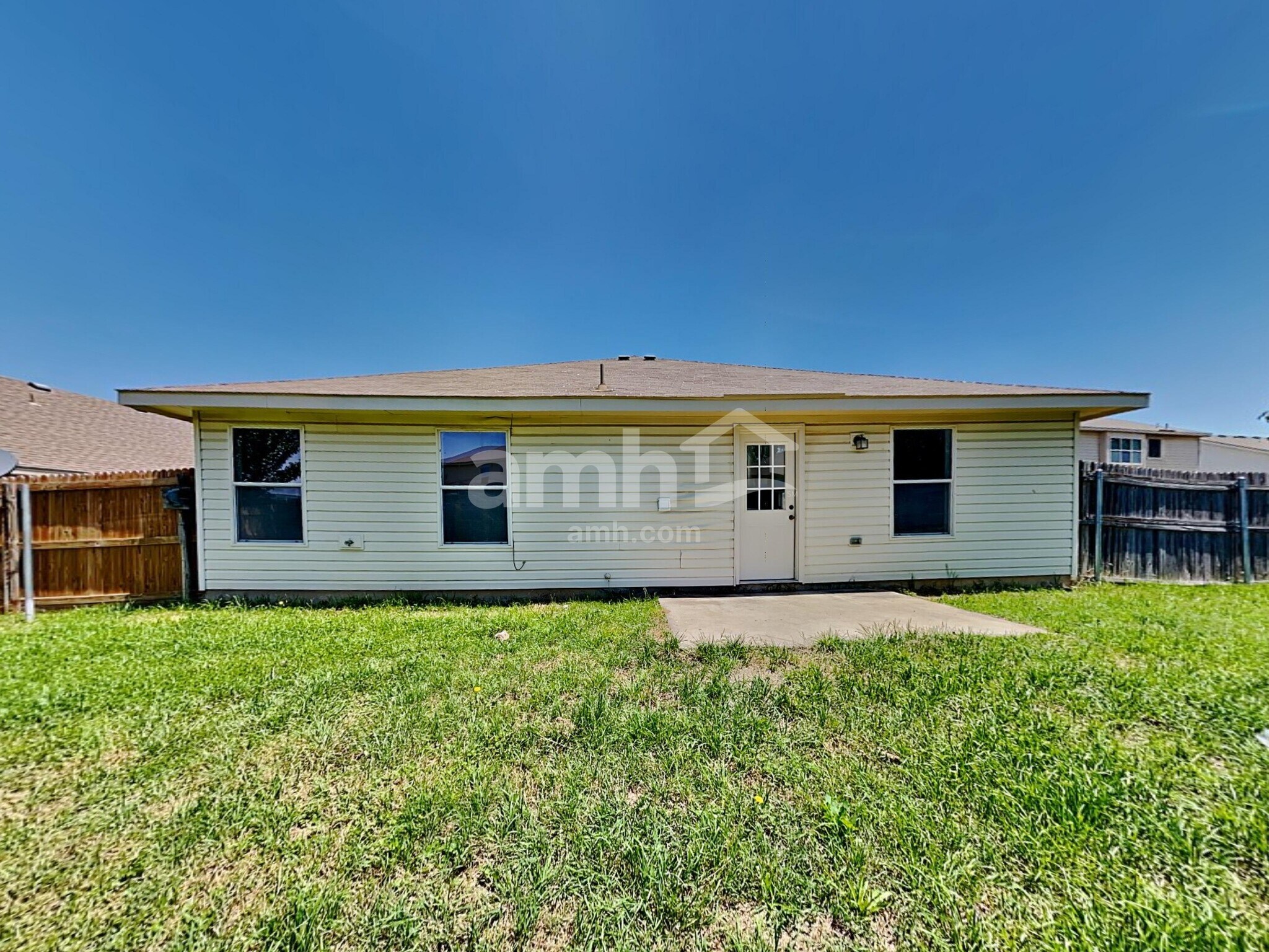 Building Photo - 673 Rosario Ln