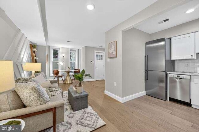 Building Photo - 1450 Fairmont St NW