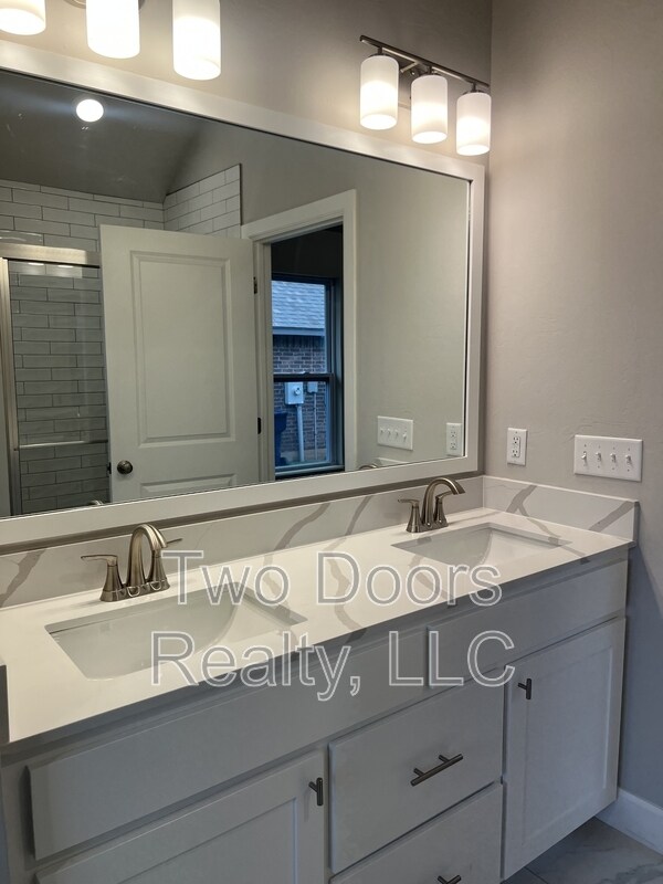 Building Photo - 13812 Klinsman Rd