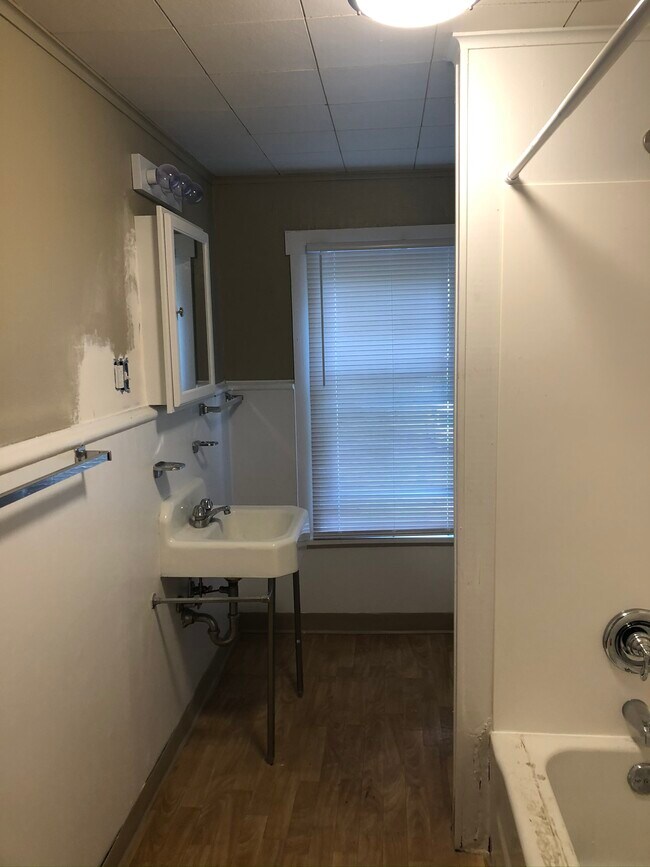 Building Photo - 225 S Burrowes St