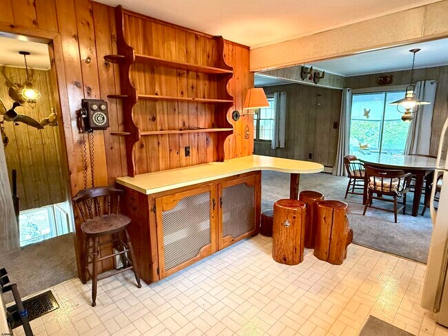 Building Photo - 908 Morris Ln