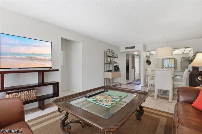 Building Photo - 1086 Forest Lakes Dr