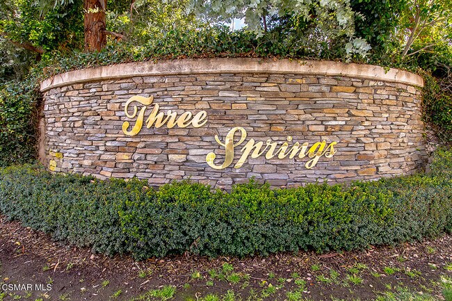 Building Photo - 2612 Yellowwood Dr